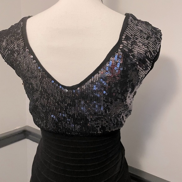 GUESS Sequin Black Stretchy Holiday Sweater Dress - Picture 3 of 3